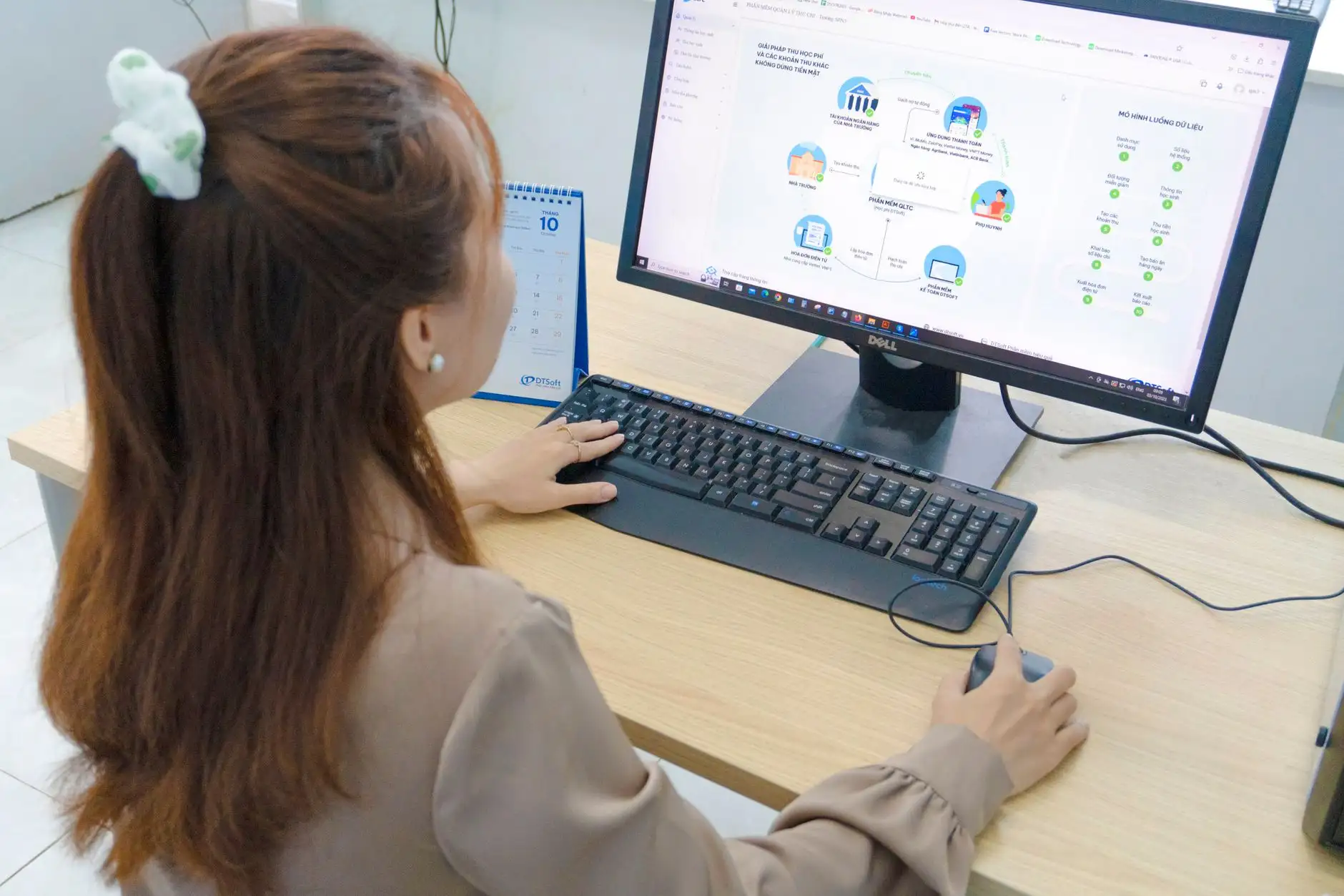 南京智慧教学设备选型指南：益童前行数字化工具应用解析