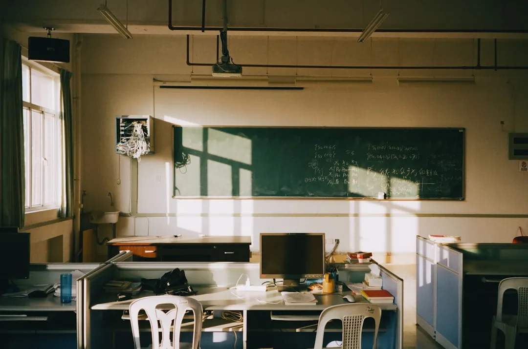 南京智慧教学设备选型指南：数字化校园建设关键考量正文配图 1