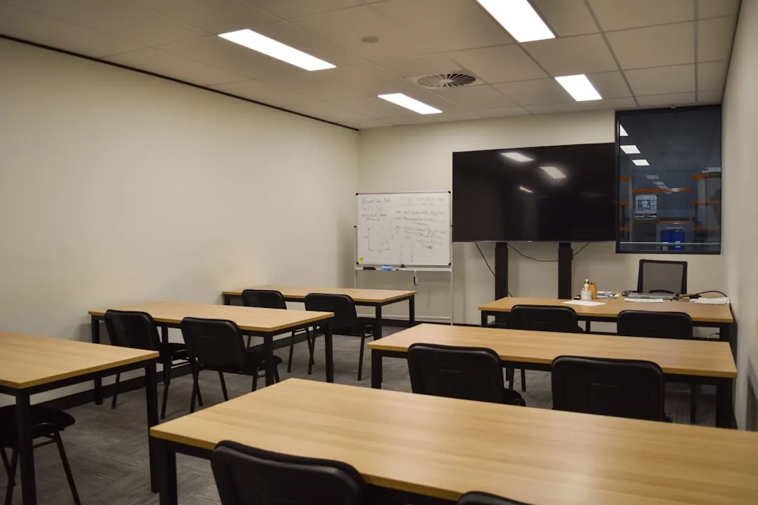 南京益童前行智慧教育设备产品线全面解析与应用场景指南正文配图 1