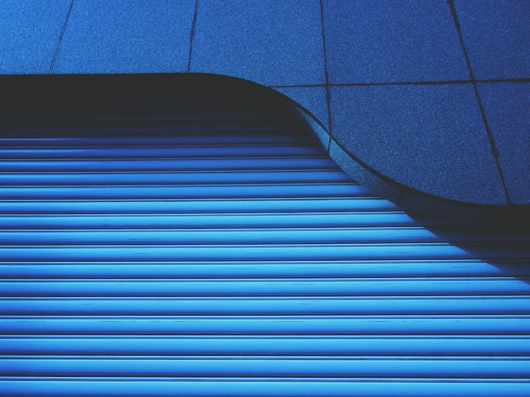 南京智慧教育平台建设中的教学设备选型与技术集成要点分析